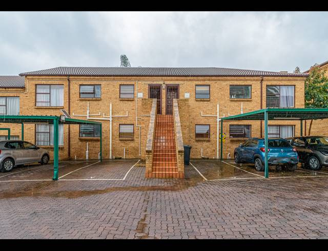 2 BEDROOM APARTMENT FOR SALE IN FERNDALE